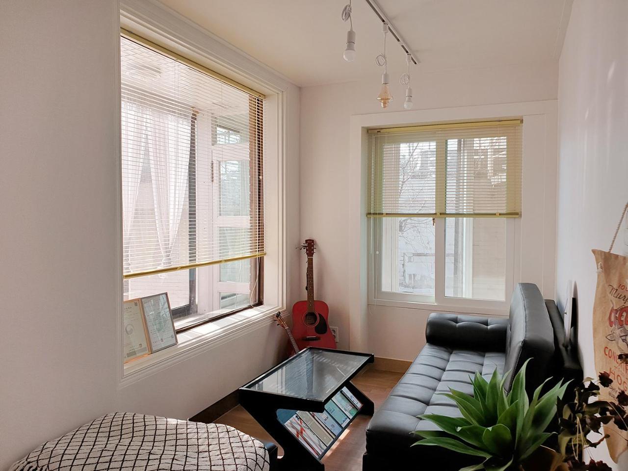 Hongdae Cheese Guesthouse Seoul Exterior photo